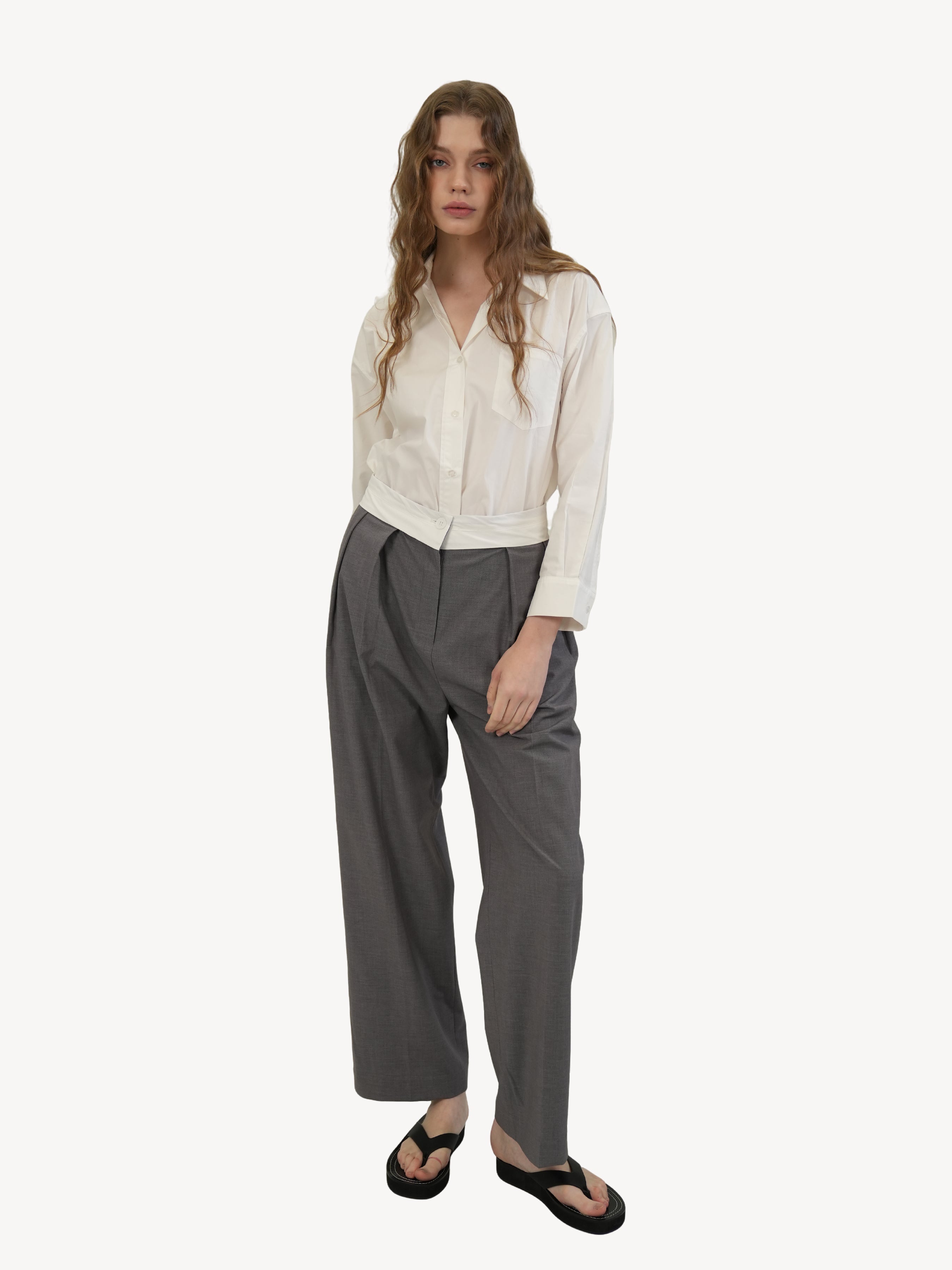 The Pleated Wide-Leg Trousers
