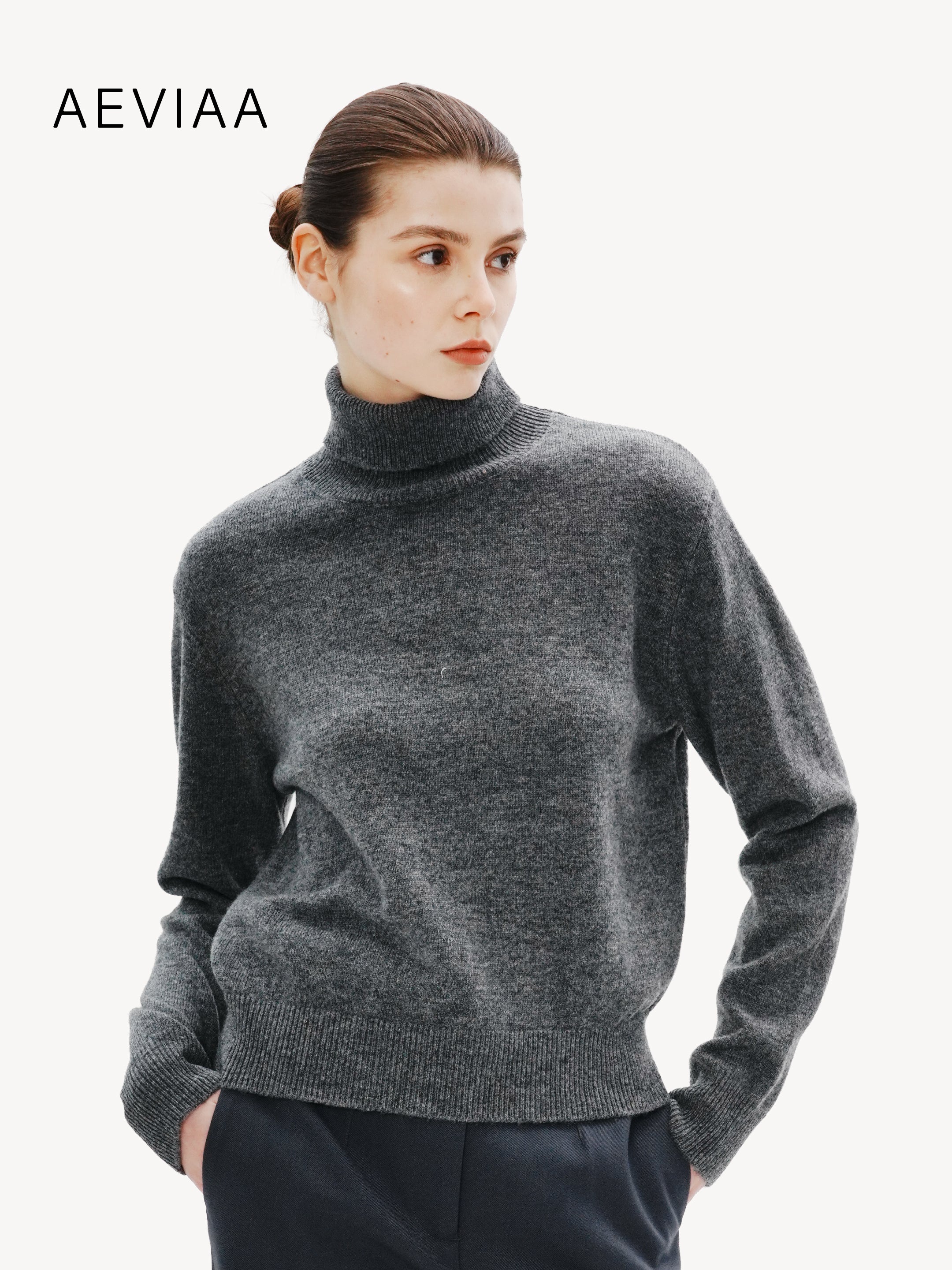 Essential Wool Turtleneck