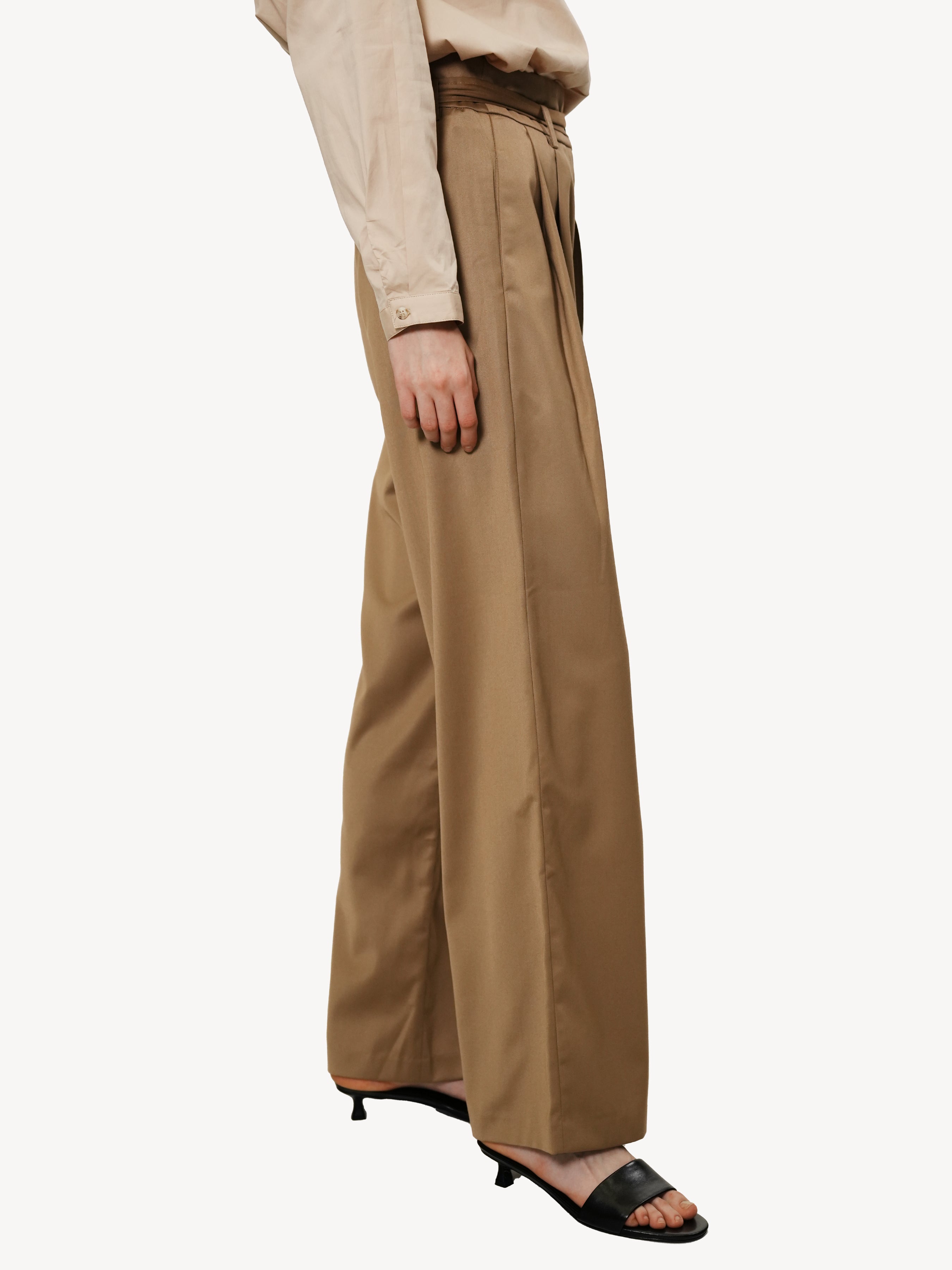 Pleated Wide Trousers