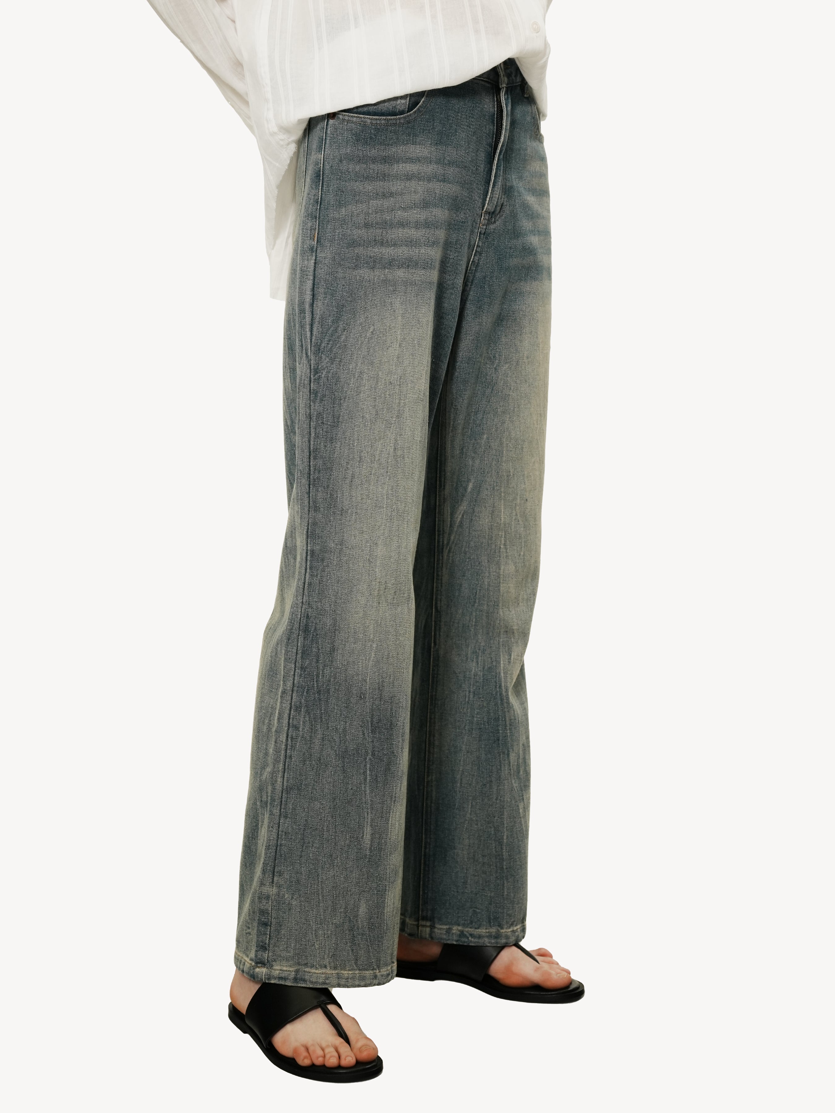 Wide Flare Jeans