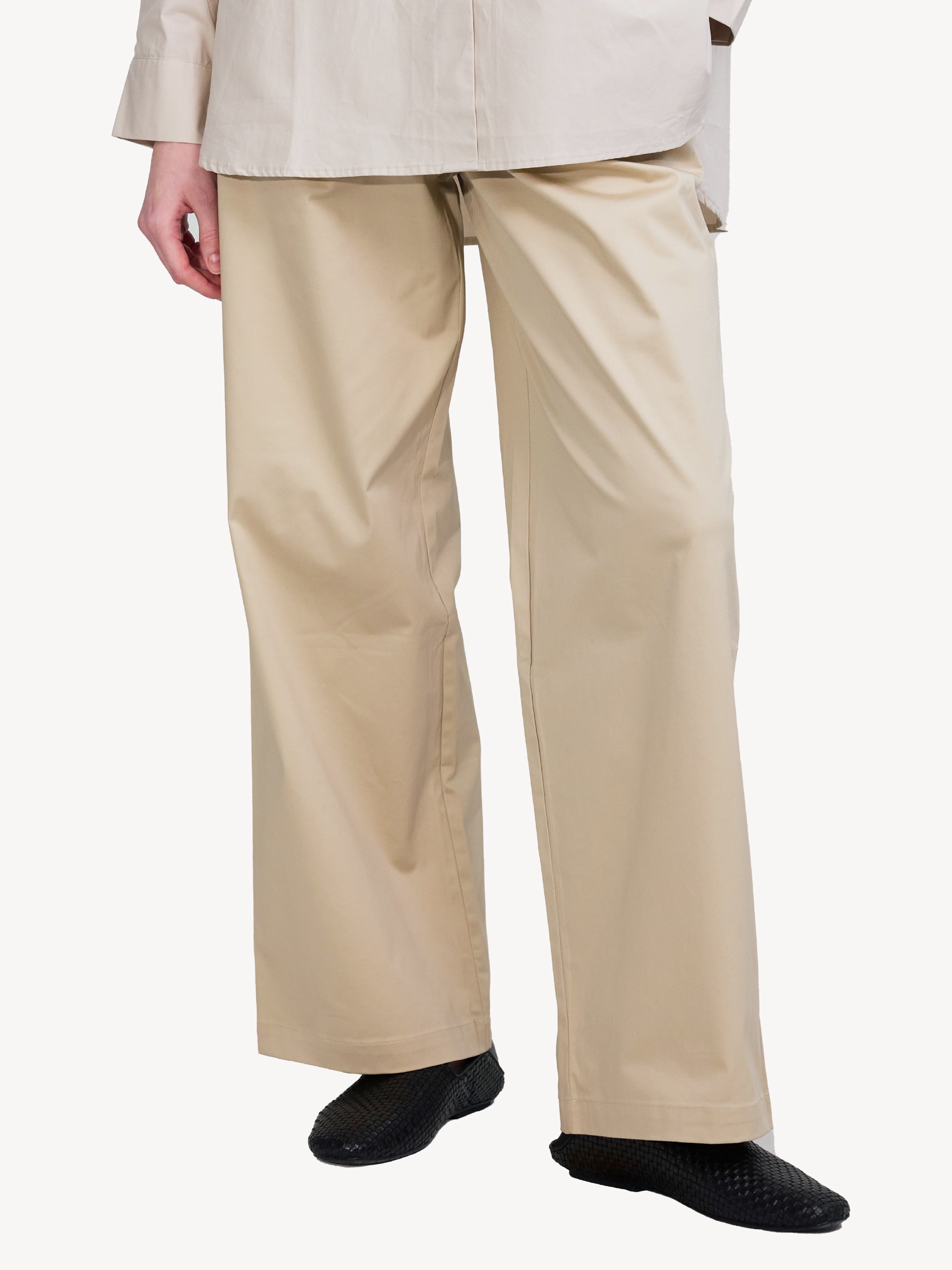 Pleated Wide Trousers