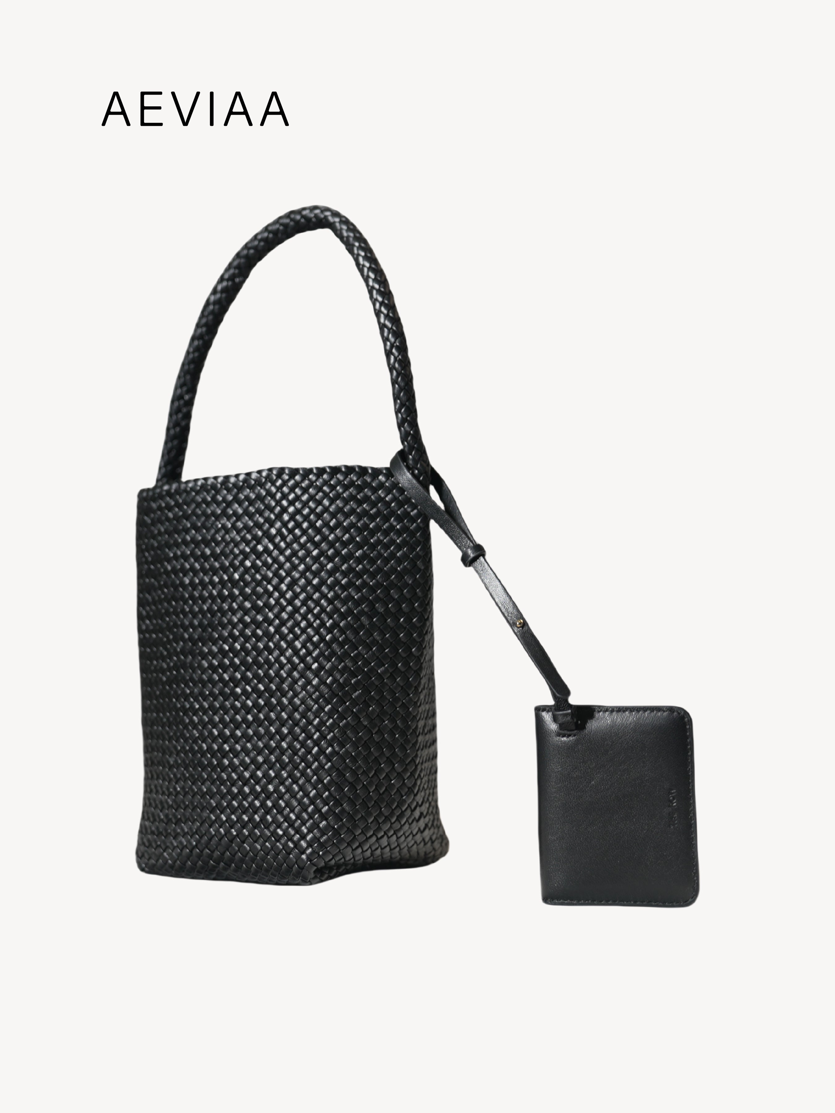 Woven Bucket Bag