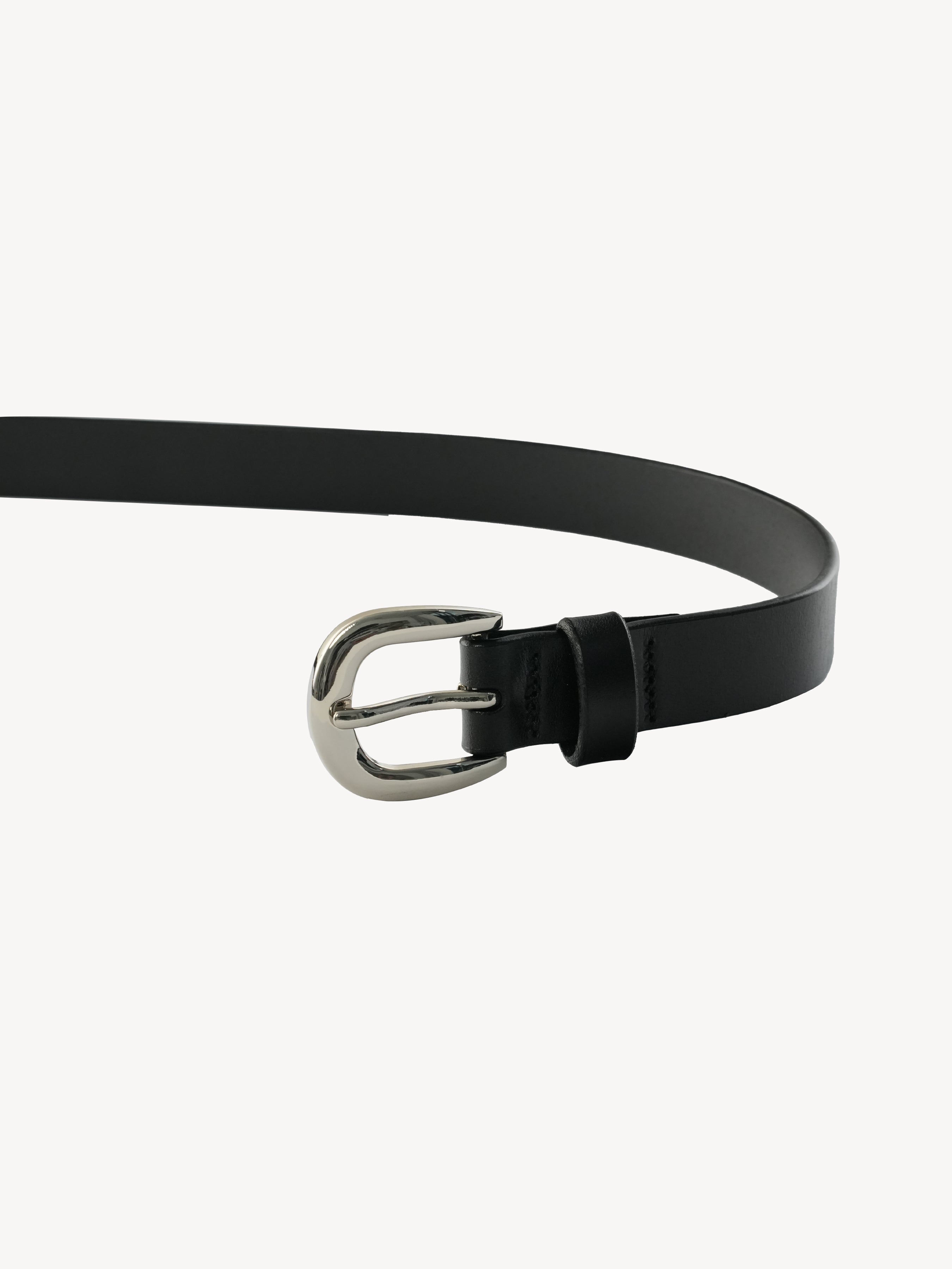 The Essential Leather Belt
