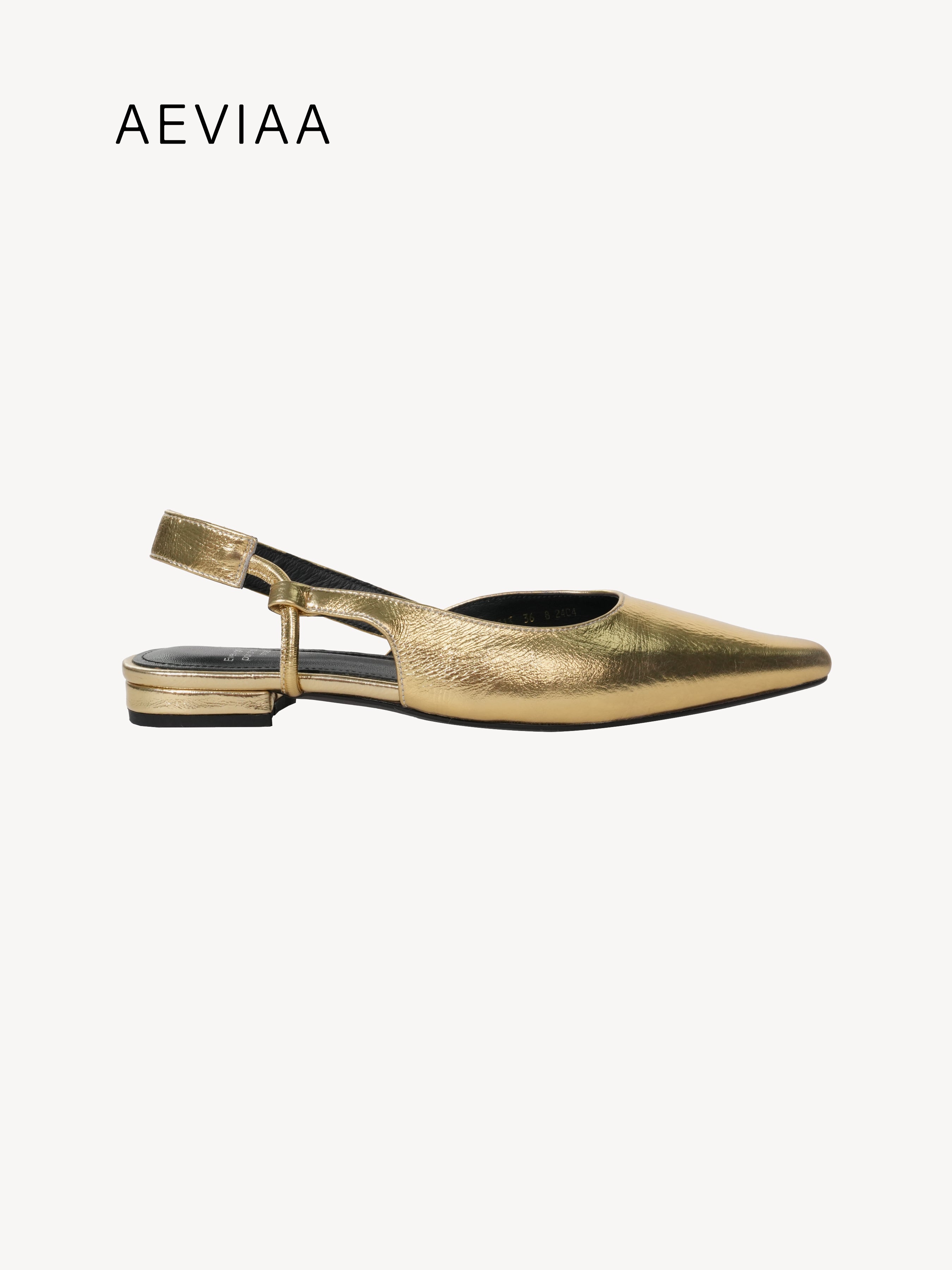 The Gold Pointed Flats