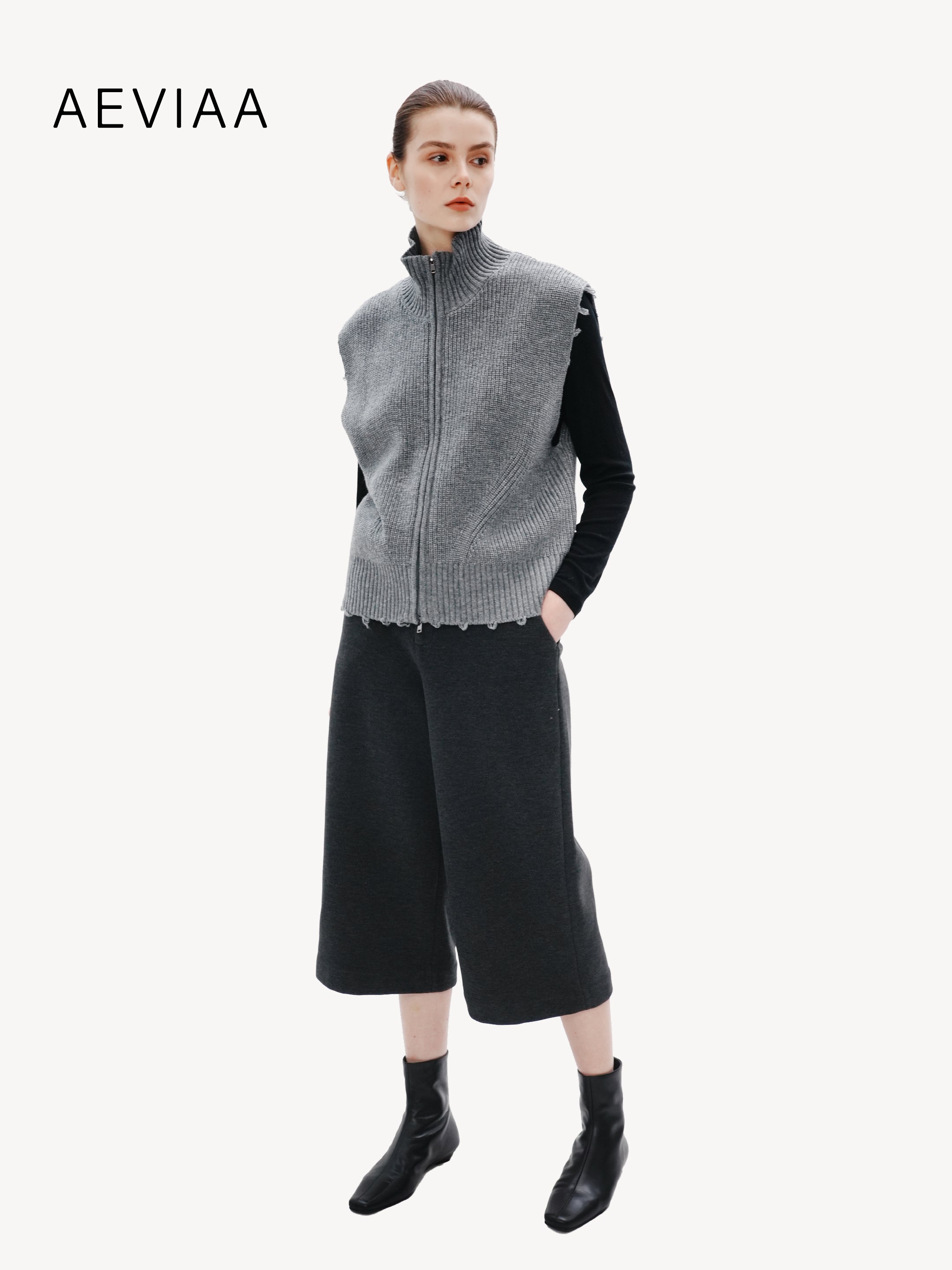 Tailored Cropped Trousers