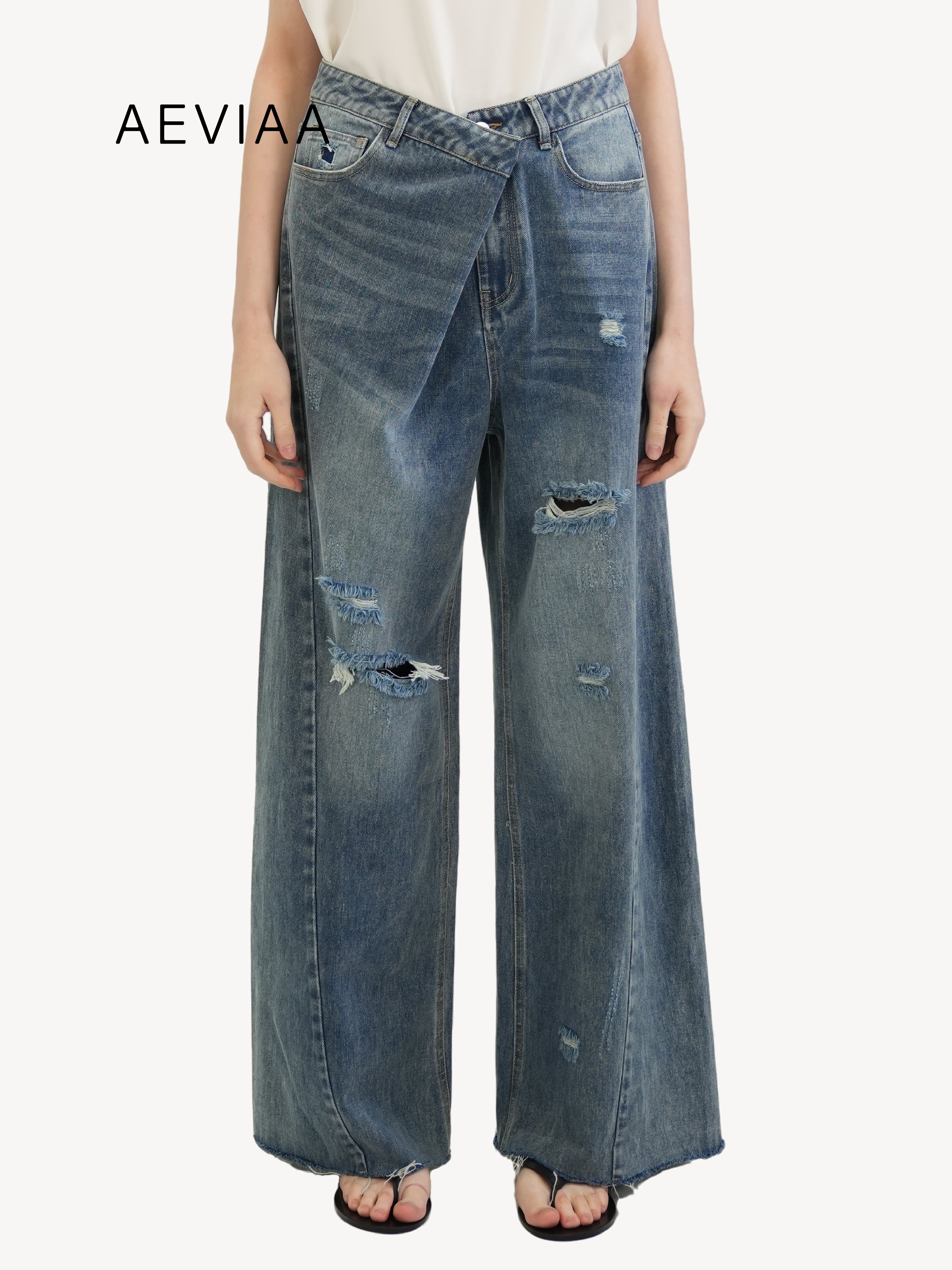 The Distressed Relaxed Jeans