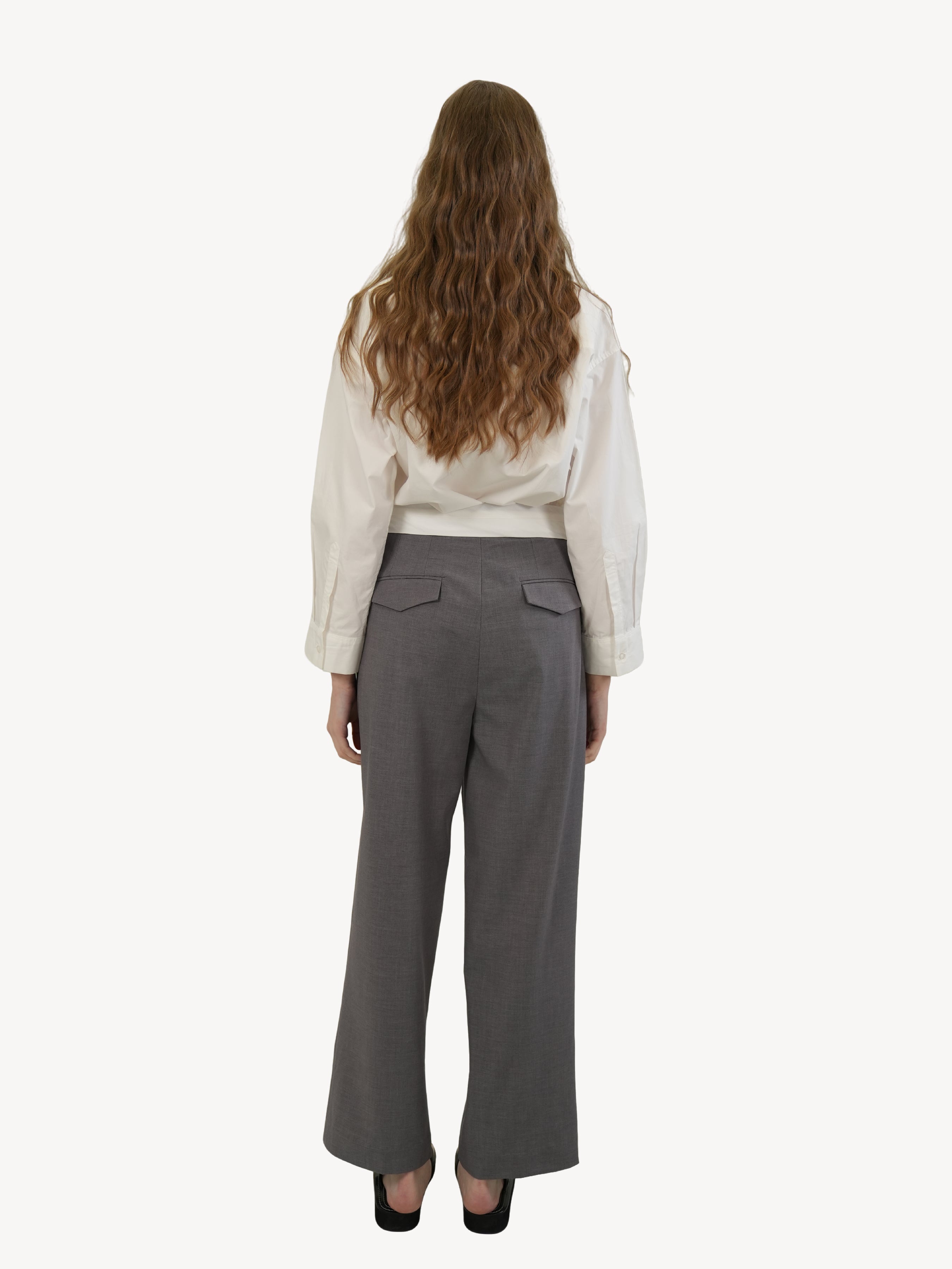 The Pleated Wide-Leg Trousers